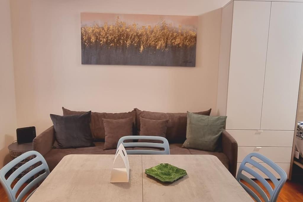 My House&Apartments 아그라테브리안자 외부 사진