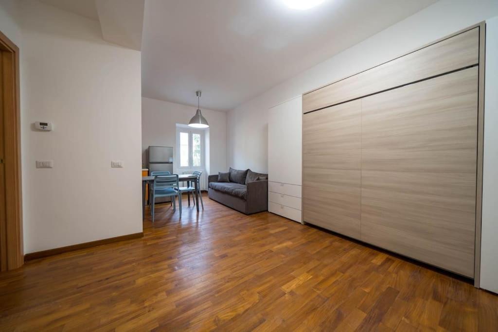 My House&Apartments 아그라테브리안자 외부 사진